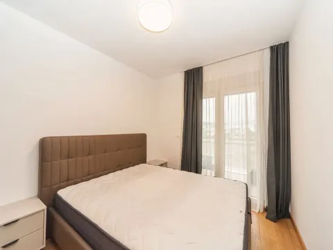 Izdavanje, jednosoban stan, 45m², New City, Podgorica - image 6