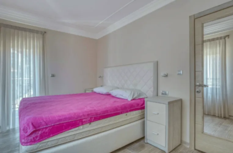 Stan-na-dan, kuća, 230m², Pržno, Budva