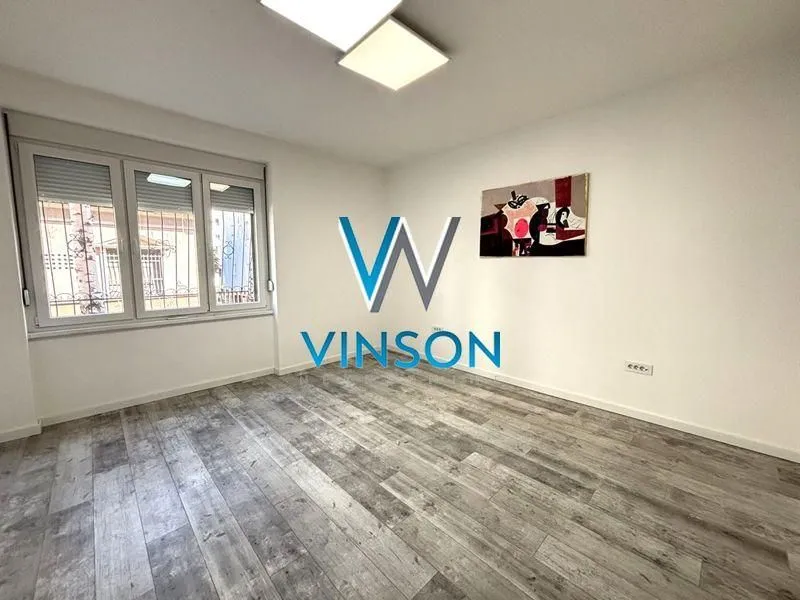 Izdavanje, poslovni prostor, 95m², Centar, Novi Sad