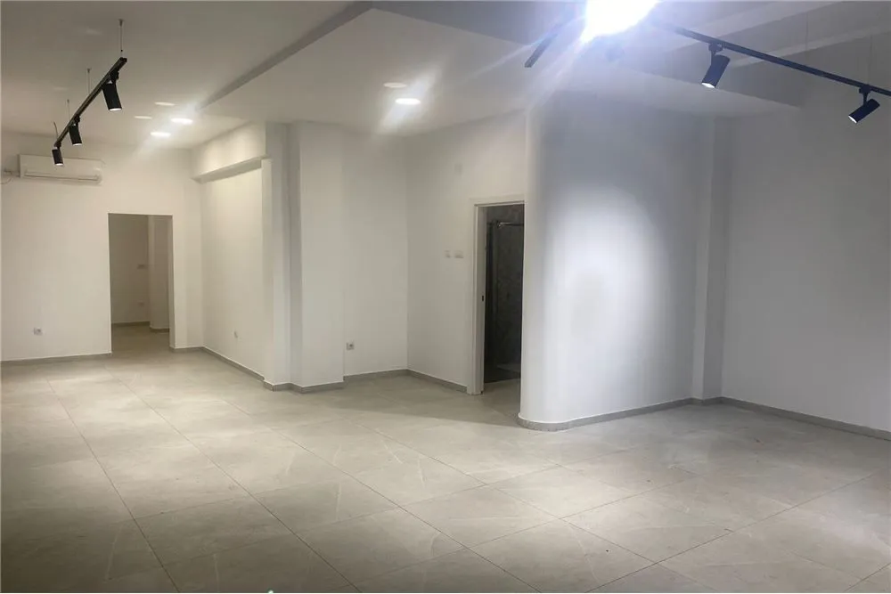 Sale, office space, 58m², Sokobanja, Srbija