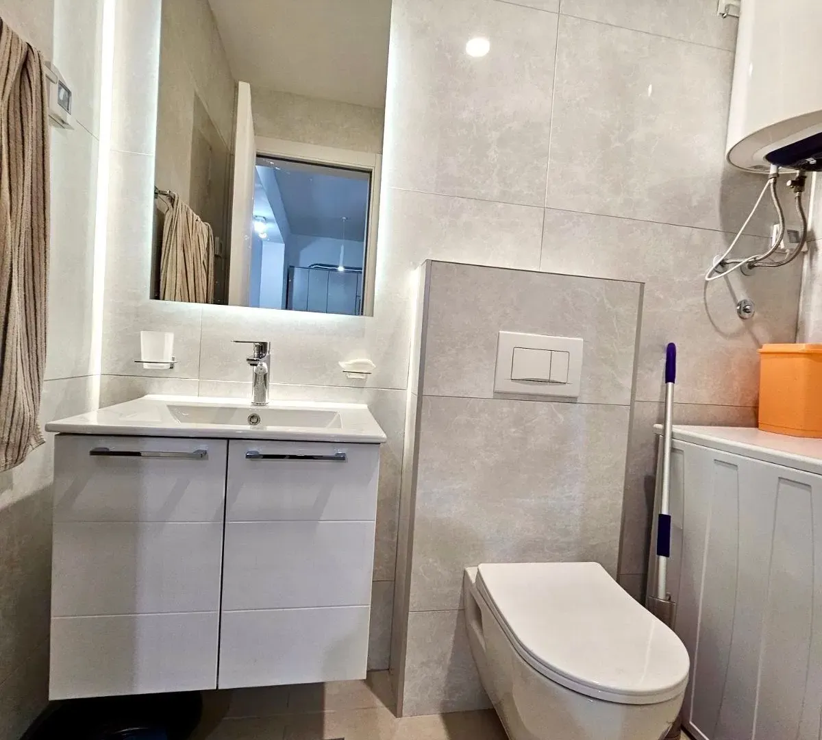 Rent, one bedroom apartment, 46m², Stari Aerodrom, Podgorica