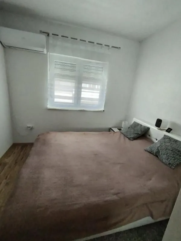 Rent, one bedroom apartment, 60m², Ilino, Bar