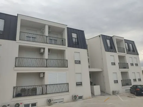 Prodaja, stan, 27m², Podgorica, Crna Gora - image 6