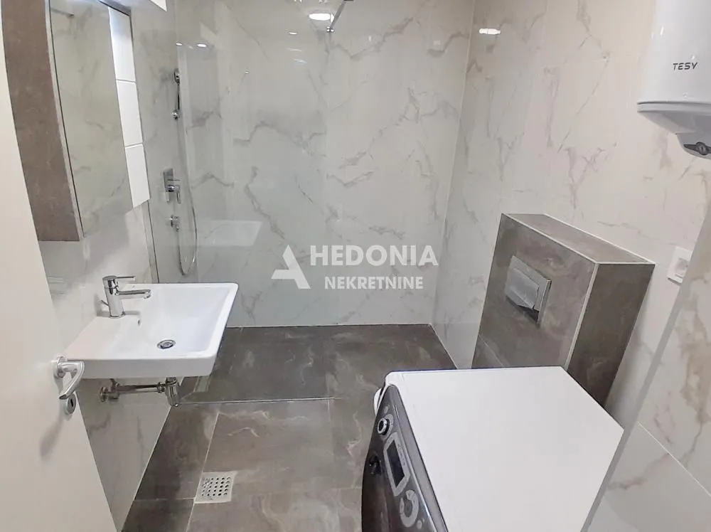 Sale, two bedroom apartment, 50m², Novi Beograd Blok 61, Novi Beograd Sve Podlokacije