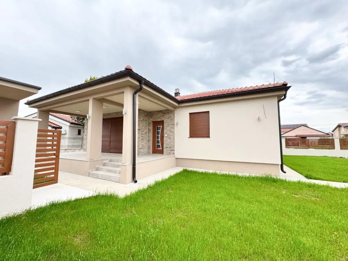 Rent, house, 140m², Donja Gorica, Podgorica