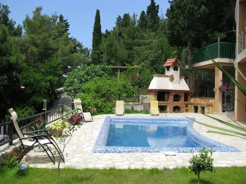 Sale, house, 420m², Šušanj, Bar