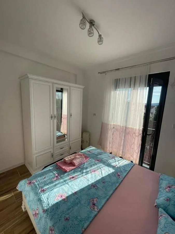 Rent, one bedroom apartment, 47m², Tivat, Crna Gora