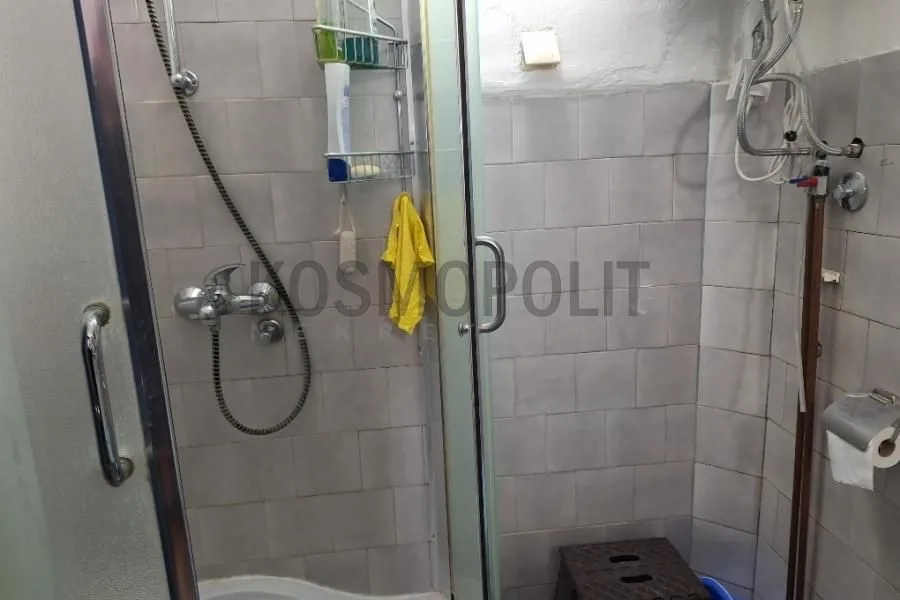 Prodaja, trosoban stan, 85m², Centar, Pančevo