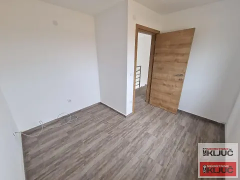 Rent, office space, 300m², Veternik, Novi Sad Sve Podlokacije - image 33