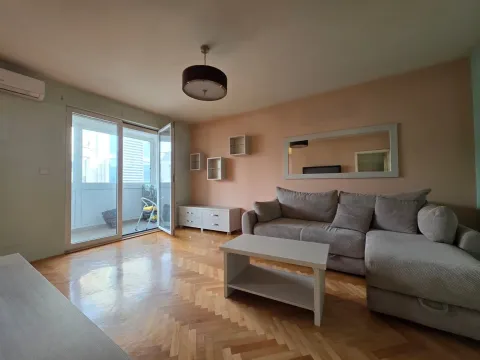 Prodaja, jednosoban stan, 44m², Centar, Podgorica - image 6