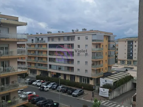 Izdavanje, jednosoban stan, 52m², City Kvart, Podgorica - image 13