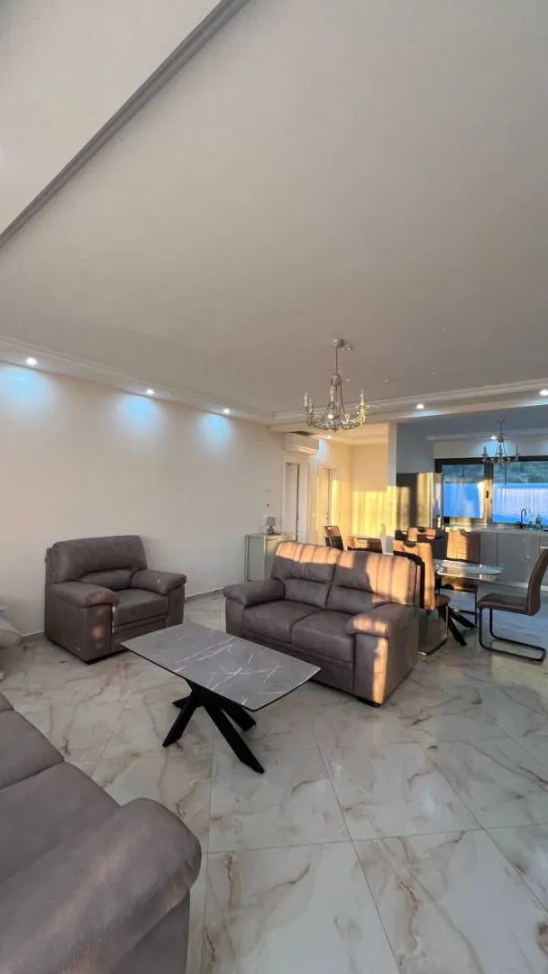 Rent, house, 286m², Donja Lastva, Tivat