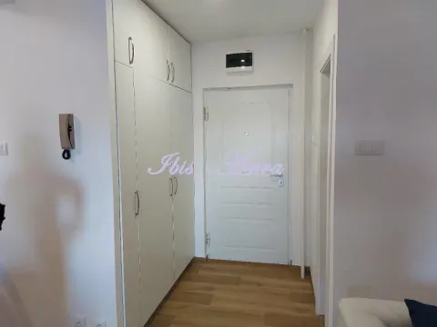 Izdavanje, jednosoban stan, 40m², Stari Grad, Beograd - image 8