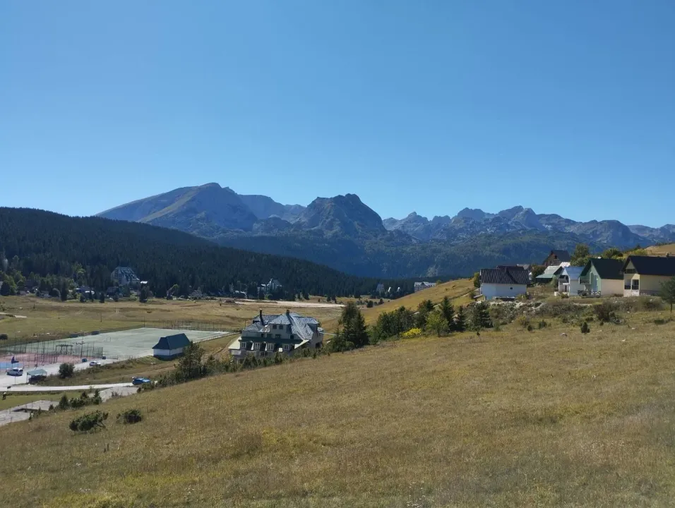 Prodaja, kuća, 240m², Centar, Žabljak