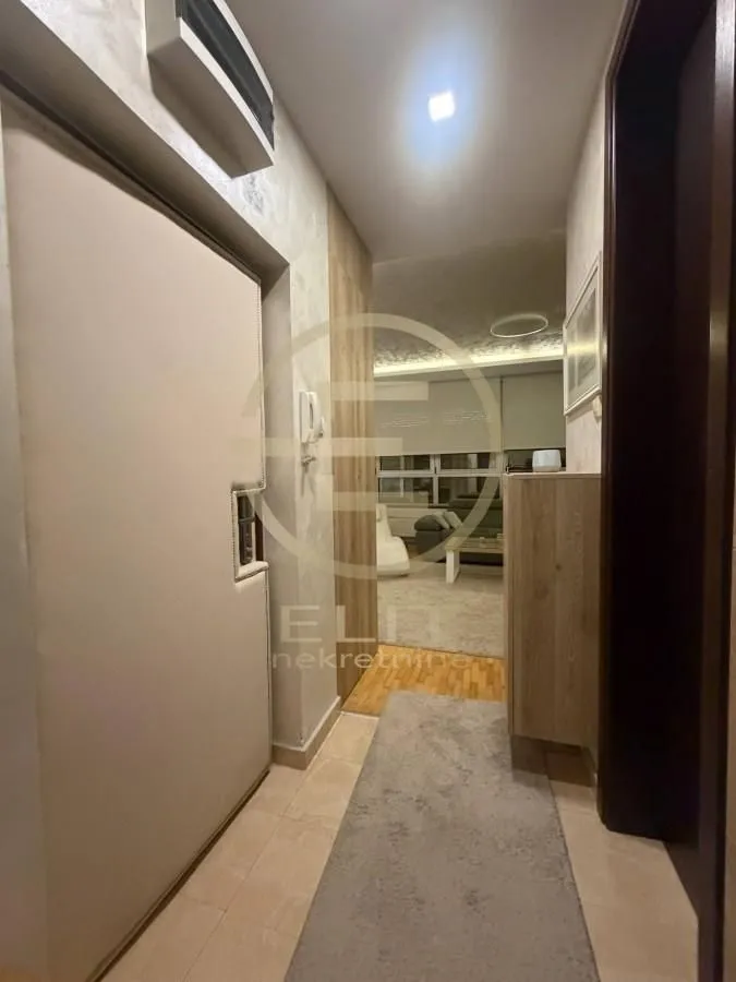 Izdavanje, stan, 52m², Sajam, Novi Sad Sve Podlokacije