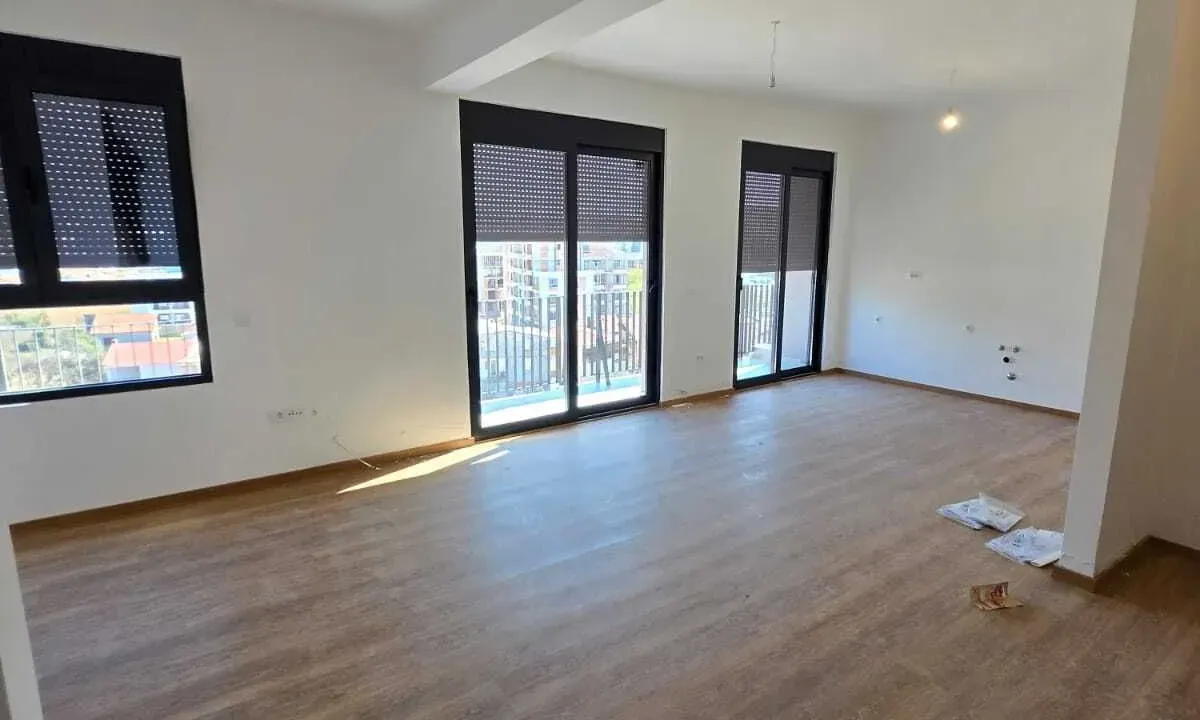 Sale, three bedroom apartment, 86m², Bjeliši, Bar