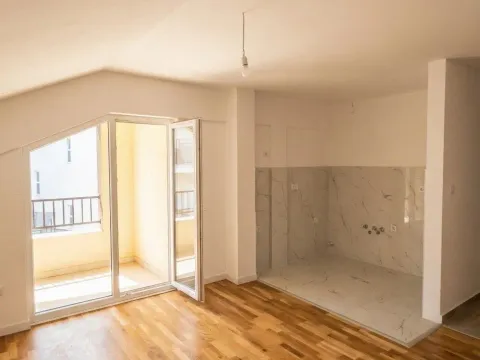 Sale, two bedroom apartment, 68m², Ljubović, Podgorica - image 4