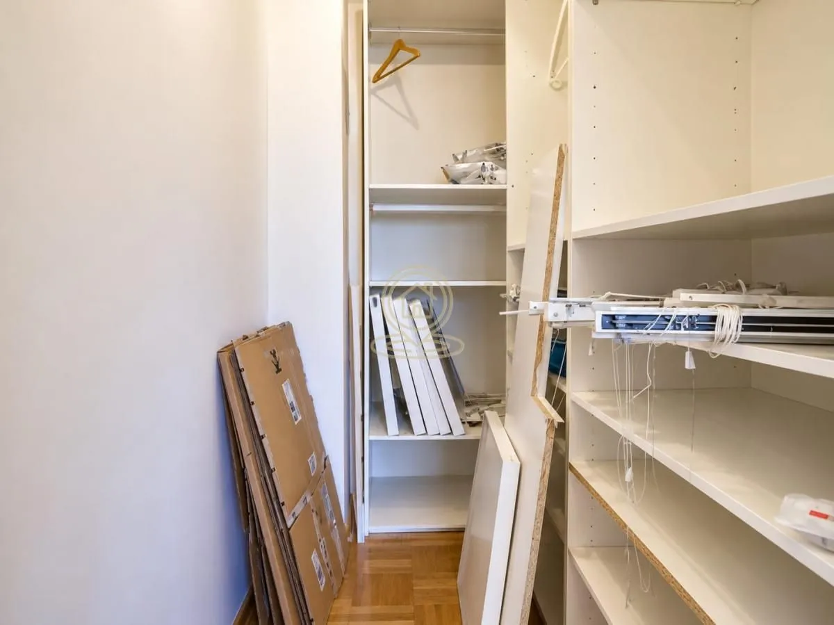 Rent, office space, 180m², Stari Grad, Beograd