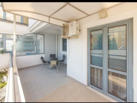 Izdavanje, jednosoban stan, 53m², Golubovina, Budva - image 8