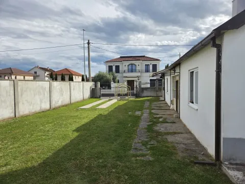 Izdavanje, kuća, 90m², Gornja Gorica, Podgorica - image 2
