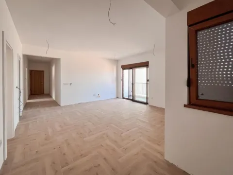 Prodaja, dvosoban stan, 69m², Tivat, Crna Gora - image 10