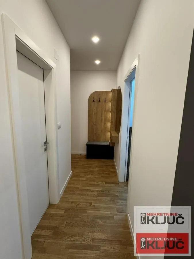Prodaja, jednosoban stan, 42m², Petrovaradin, Novi Sad