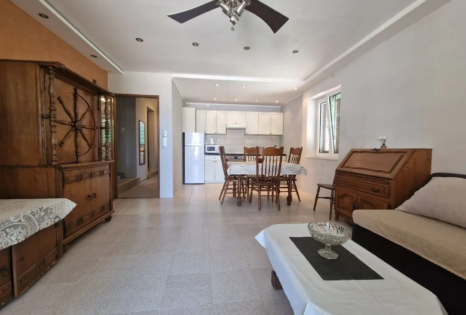 Sale, house, 590m², Tivat, Crna Gora