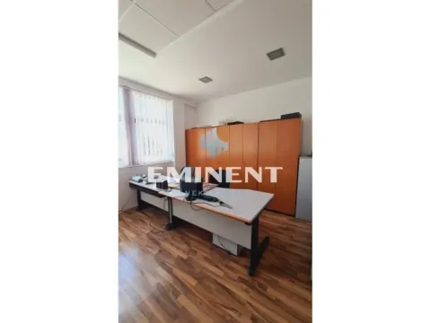 Izdavanje, poslovni prostor, 650m², Nova Pazova, Stara Pazova - image 5