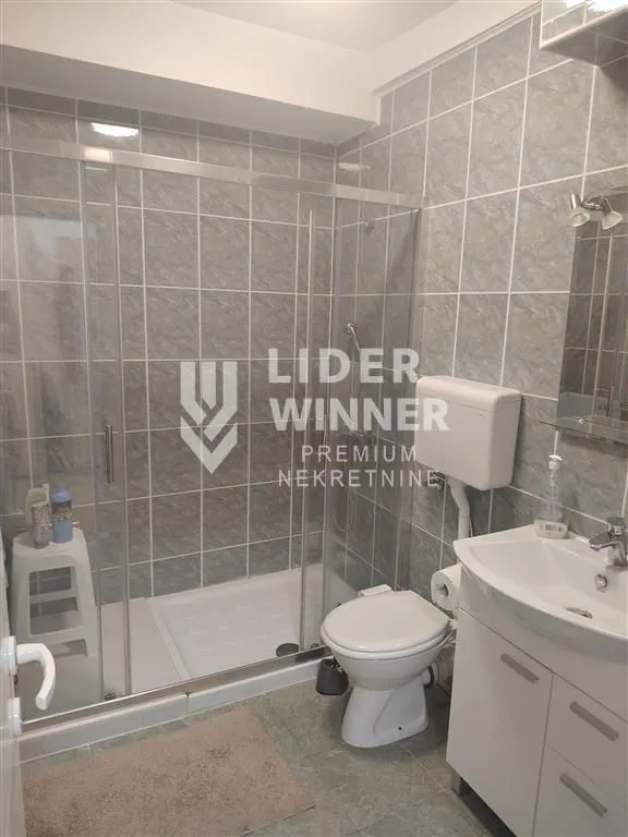 Prodaja, trosoban stan, 83m², Voždovac Sve Podlokacije, Beograd