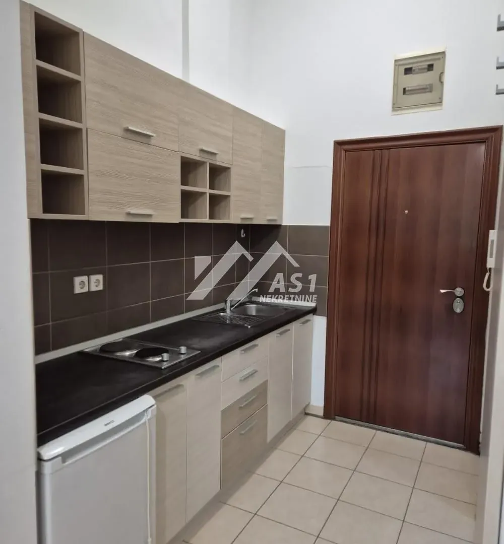 Izdavanje, stan, 25m², Liman 1, Novi Sad Sve Podlokacije