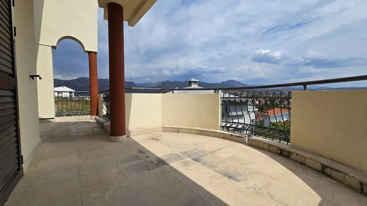 Rent, office space, 280m², Gorica C, Podgorica