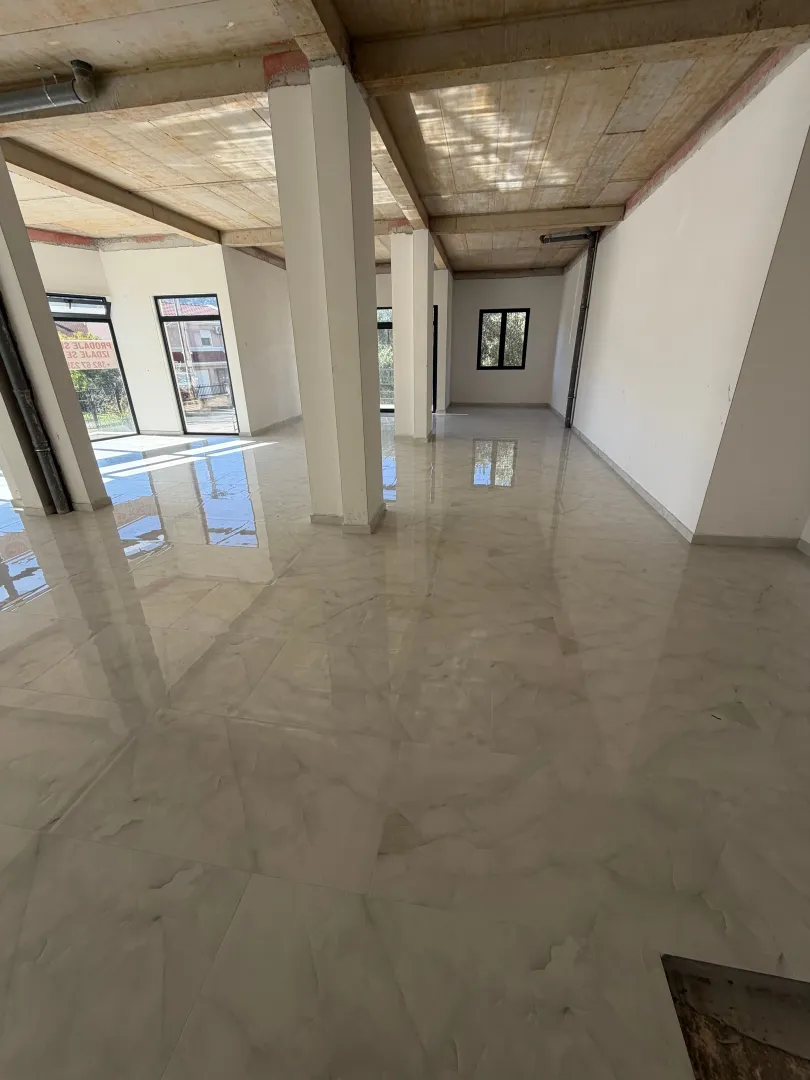 Sale, office space, 91m², Polje, Bar