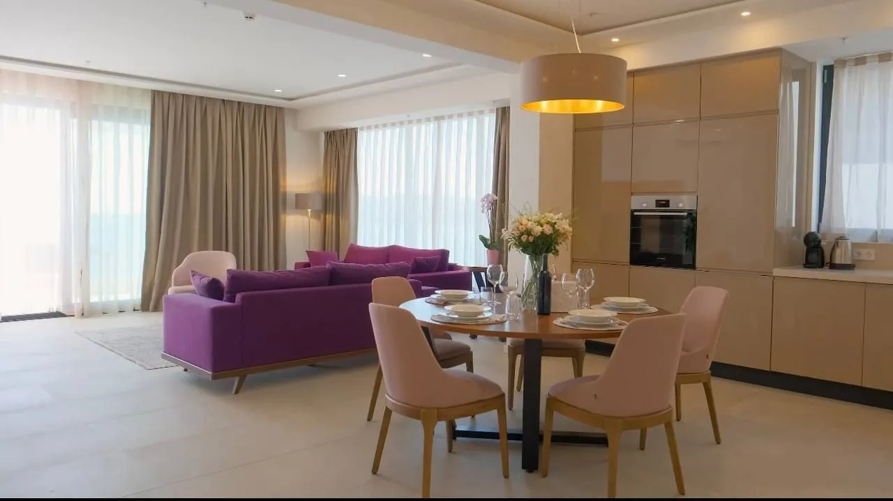 Prodaja, dvosoban stan, 107m², Rafailovići, Budva