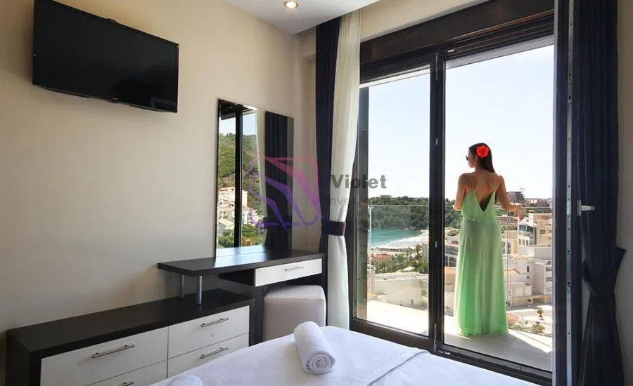 Rent, two bedroom apartment, 80m², Bečići, Budva
