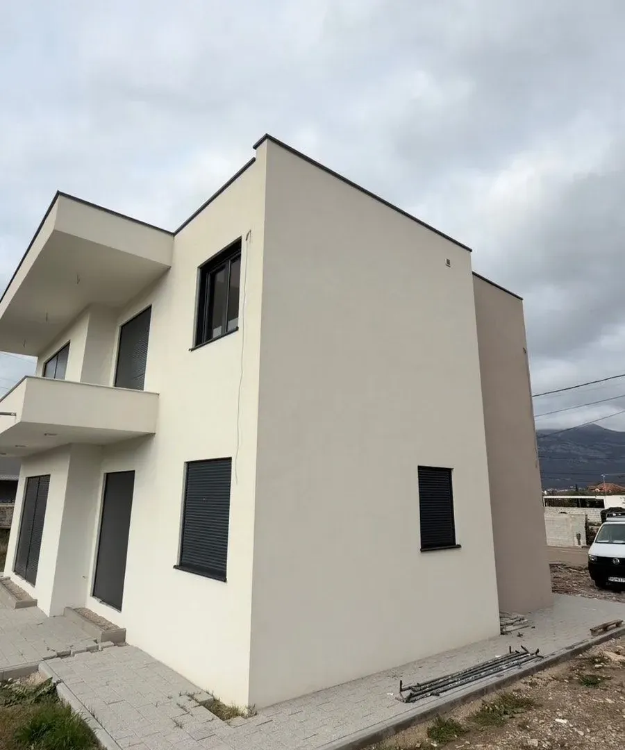 Sale, house, 225m², Bar, Crna Gora