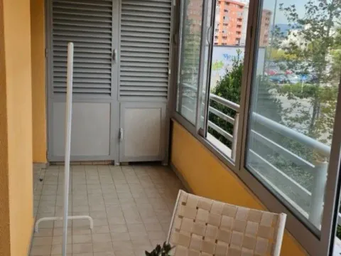 Izdavanje, jednosoban stan, 51m², City Kvart, Podgorica - image 3