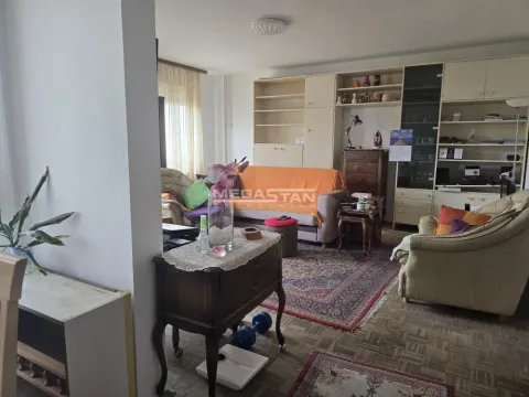 Prodaja, trosoban stan, 84m², Julino Brdo, Beograd - image 2