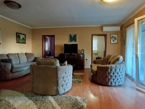 Stan in Donja Gorica