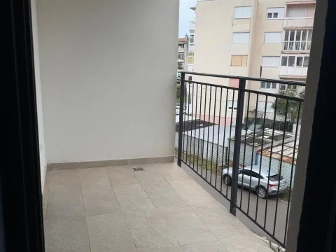Rent, one bedroom apartment, 45m², Bijela, Herceg Novi - image 4