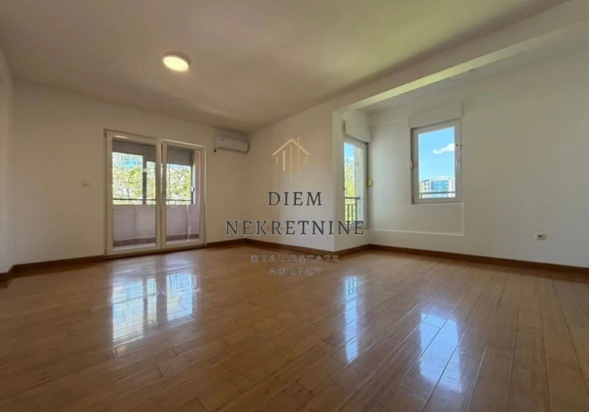 Rent, three bedroom apartment, 107m², Vezirov Most, Podgorica