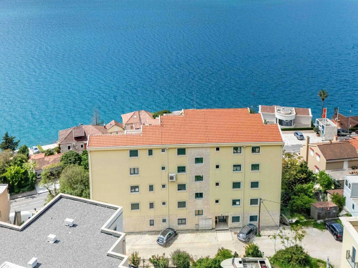 Prodaja, dvosoban stan, 85m², Prčanj, Kotor
