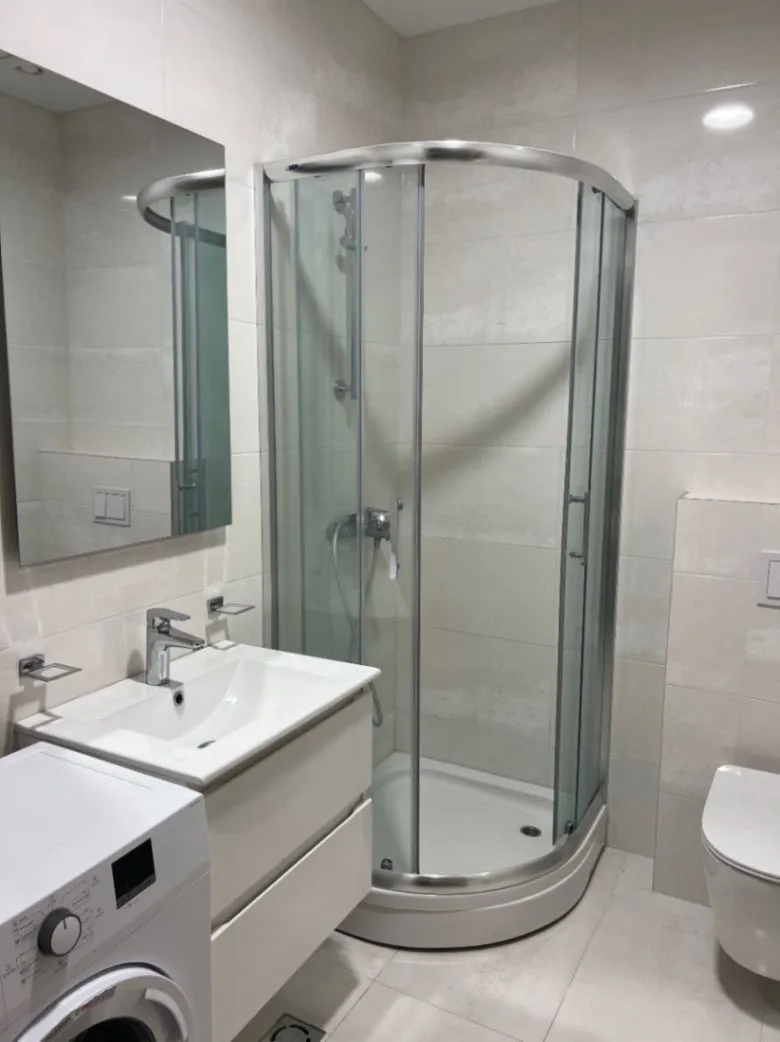 Izdavanje, četvorosoban stan, 110m², Master Kvart, Podgorica