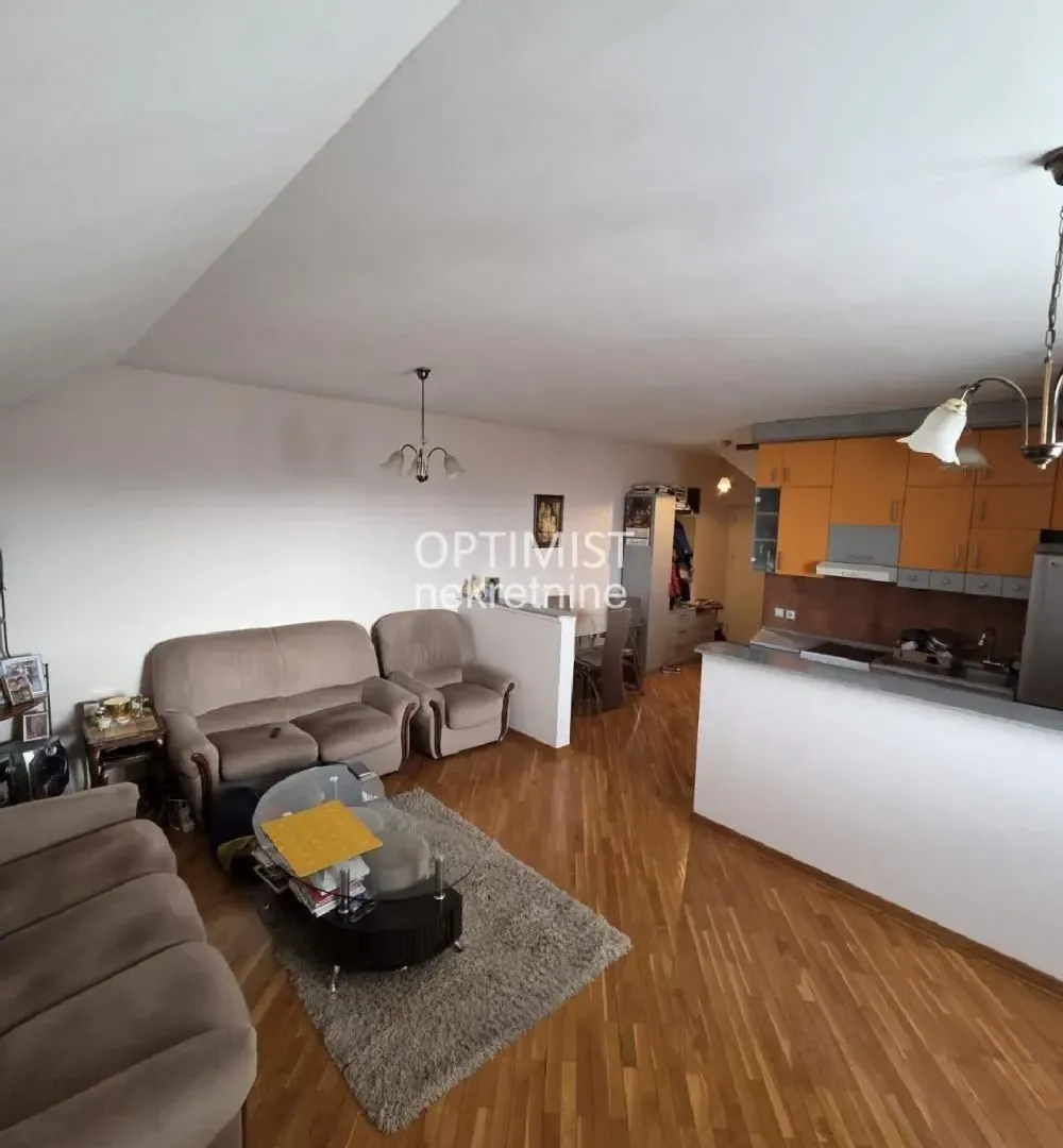 Sale, four bedroom apartment, 95m², Brace Jerković, Voždovac Sve Podlokacije