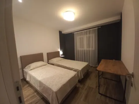 Rent, two bedroom apartment, 70m², Kalimanj, Tivat - image 8