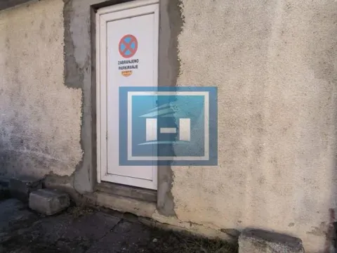 Prodaja, poslovni prostor, 37m², Ćuprija, Srbija - image 4