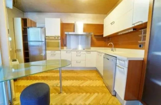 Prodaja, petosoban stan, 355m², Preko Morače, Podgorica