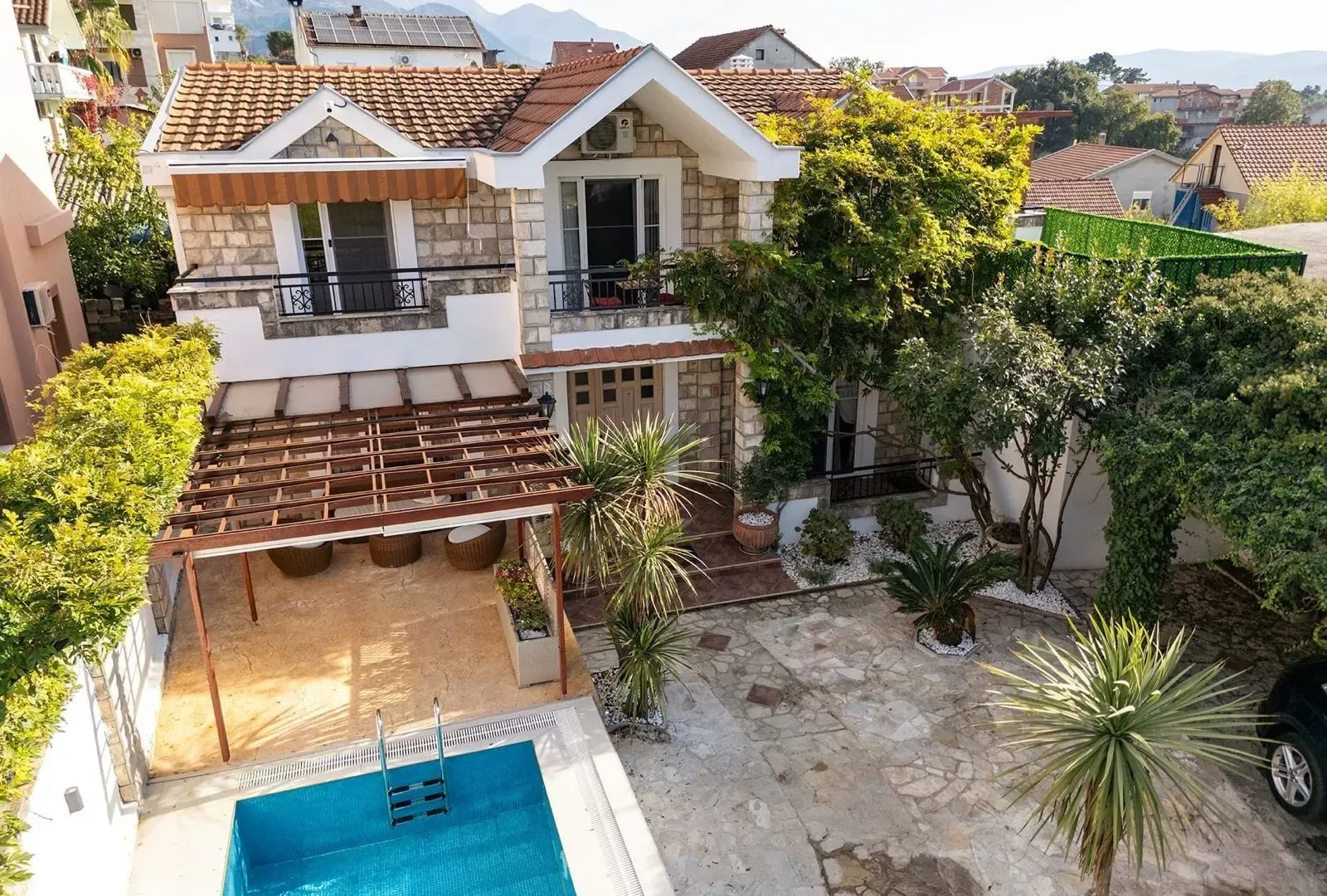 Prodaja, kuća, 234m², Dumidran, Tivat