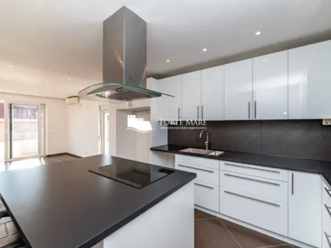 Prodaja, kuća, 297m², Topla, Herceg Novi - image 7