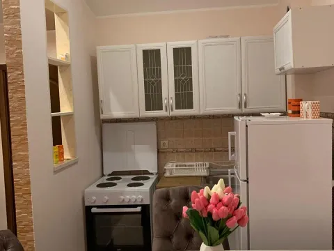 Izdavanje, dvosoban stan, 73m², Bečići, Budva - image 24