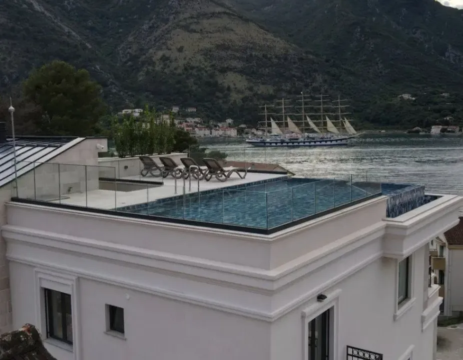Sale, apartment, 131m², Dobrota, Kotor